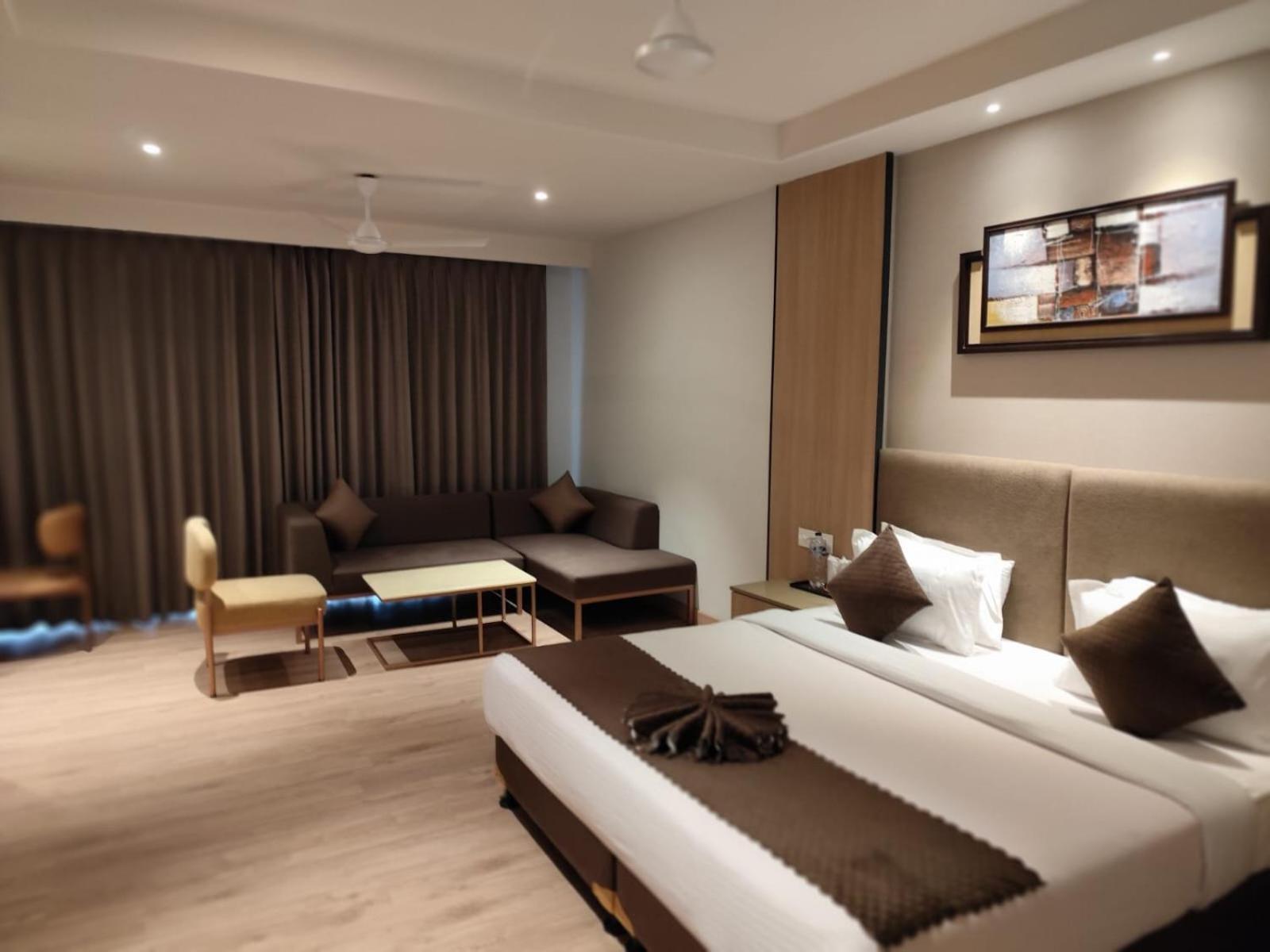 Anntilia Inn 卢迪亚纳 外观 照片